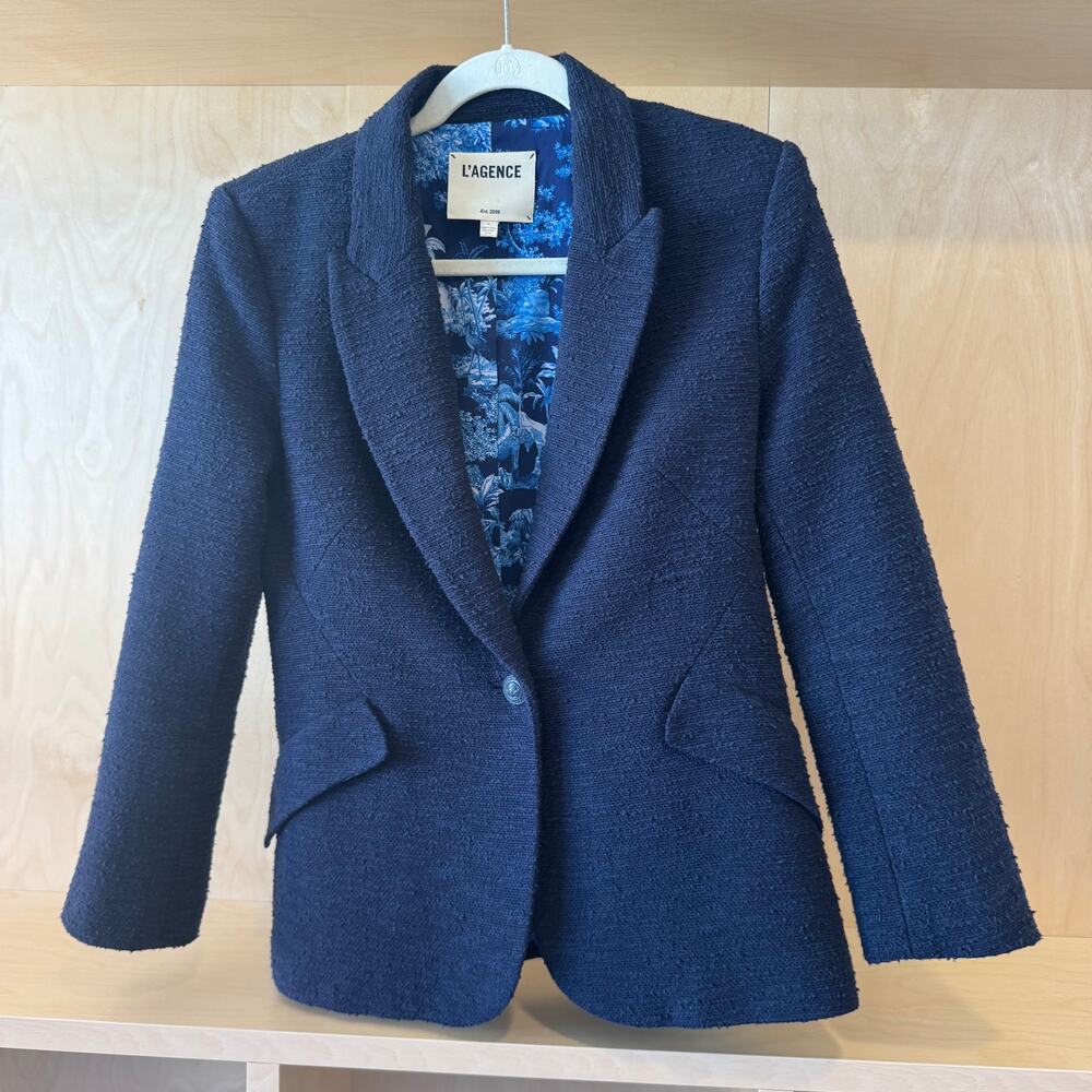 L'Agence Chamberlain Tweed Boucle Blazer Navy Tropical Toile Lined Size 6 Jacket